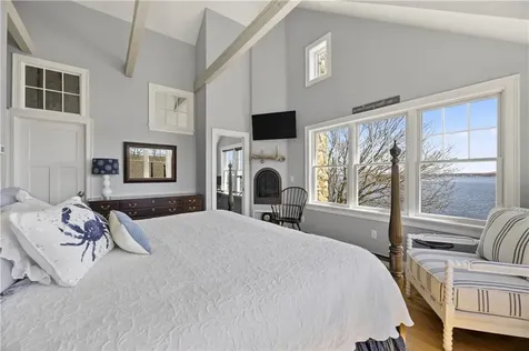 110 Sea View Avenue North Kingstown RI 02852