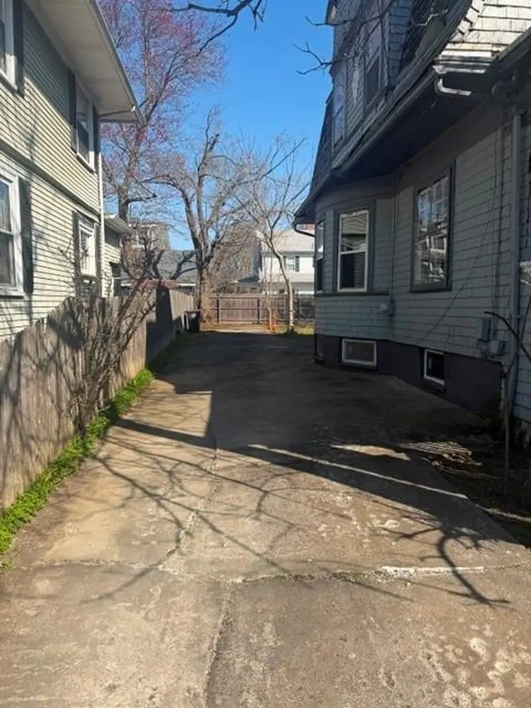 107 Massasoit Avenue Cranston RI 02905