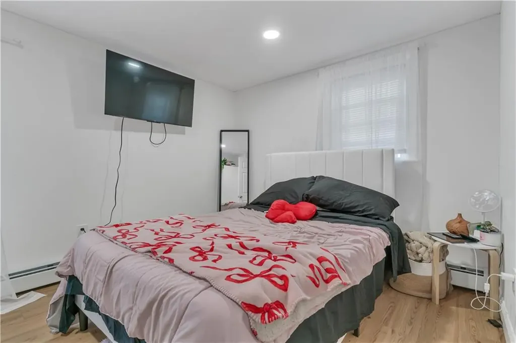 215 Kenyon Avenue Pawtucket RI 02861