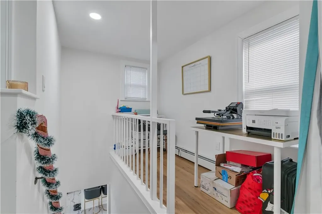 215 Kenyon Avenue Pawtucket RI 02861
