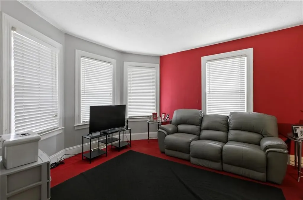 64 Stanwood Street Providence RI 02907