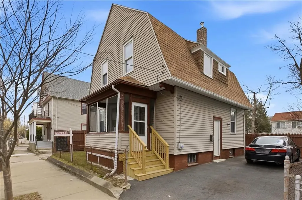 64 Stanwood Street Providence RI 02907