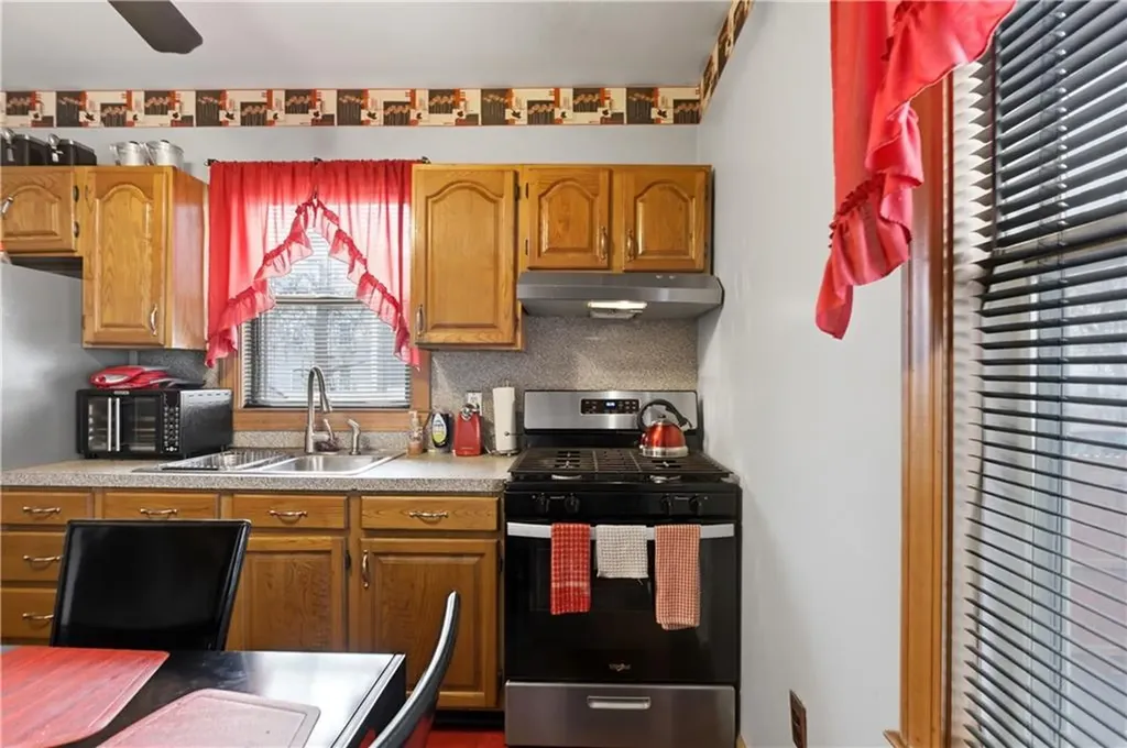 64 Stanwood Street Providence RI 02907