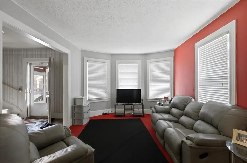 64 Stanwood Street Providence RI 02907