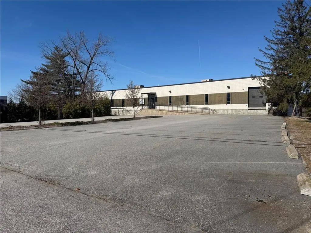 144 Bignall Street Warwick RI 02888
