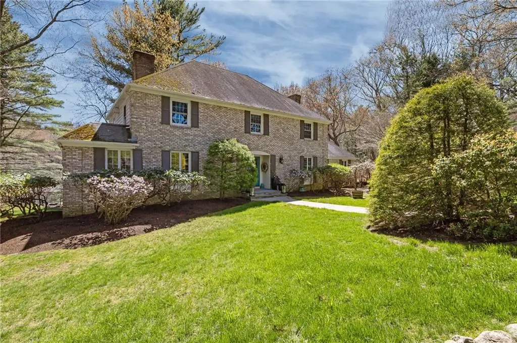 1340 Waterford Drive East Greenwich RI 02818-3805