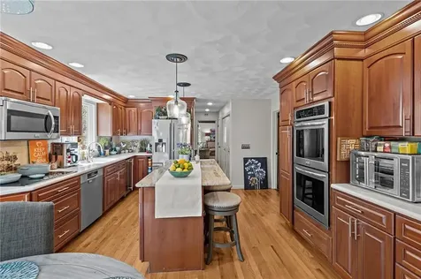 1340 Waterford Drive East Greenwich RI 02818-3805