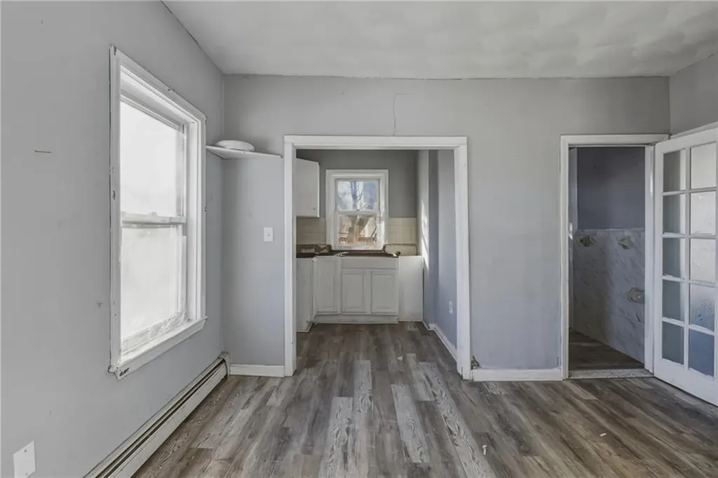 60 62 Hendricks Street Central Falls RI 02863