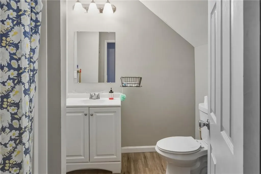 60 62 Hendricks Street Central Falls RI 02863