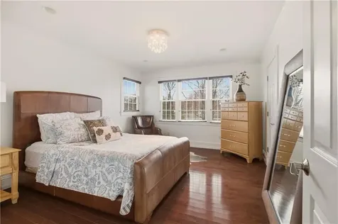 3 Deerfield Drive Barrington RI 02806