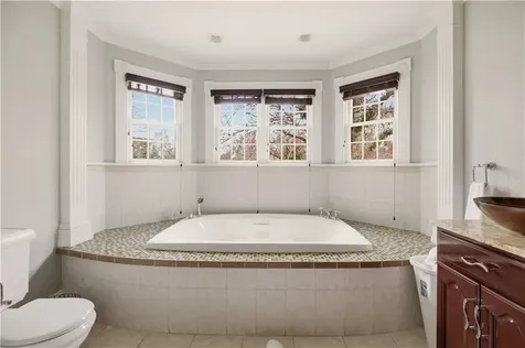 3 Deerfield Drive Barrington RI 02806