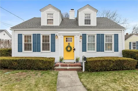 61 Bishop Avenue East Providence RI 02916