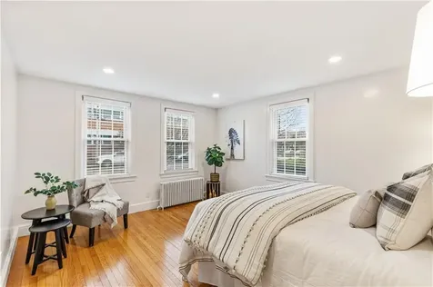 61 Bishop Avenue East Providence RI 02916