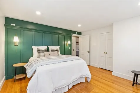 61 Bishop Avenue East Providence RI 02916