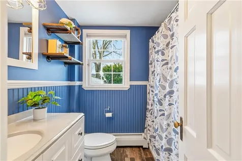 61 Bishop Avenue East Providence RI 02916