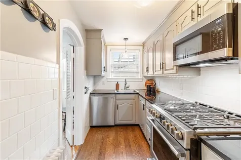 61 Bishop Avenue East Providence RI 02916