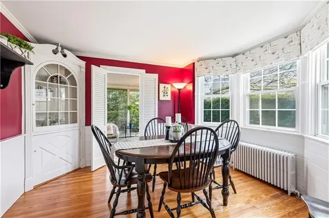 61 Bishop Avenue East Providence RI 02916