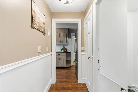 61 Bishop Avenue East Providence RI 02916
