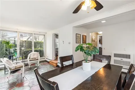 61 Bishop Avenue East Providence RI 02916