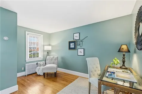 61 Bishop Avenue East Providence RI 02916