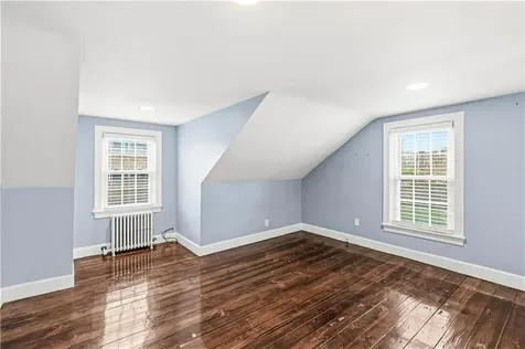 61 Bishop Avenue East Providence RI 02916