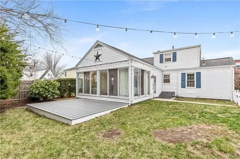 61 Bishop Avenue East Providence RI 02916