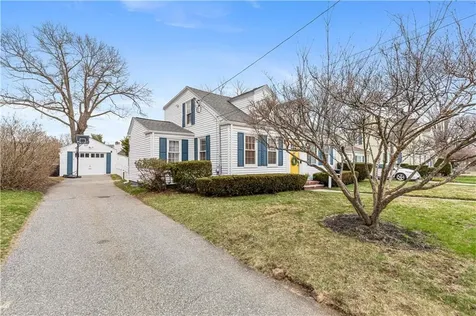 61 Bishop Avenue East Providence RI 02916