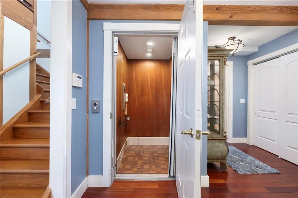 109 Umiak Avenue Jamestown RI 02835