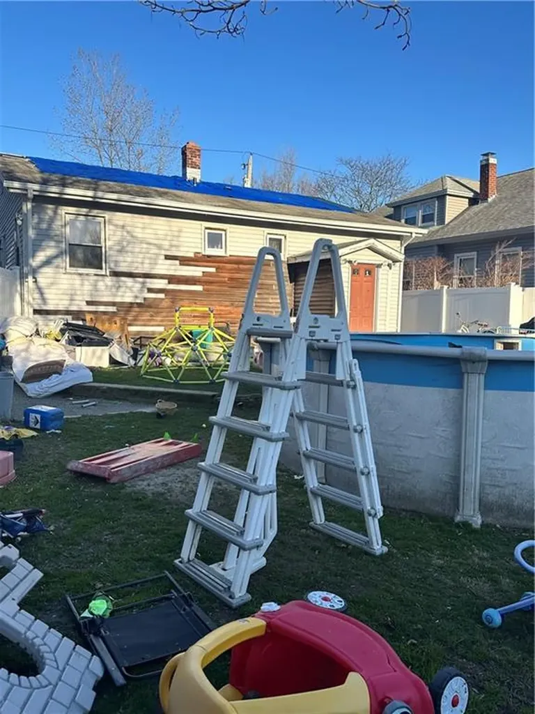 5 Washington Avenue Cranston RI 02920