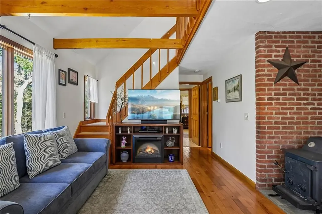 320 Shannock Road South Kingstown RI 02879