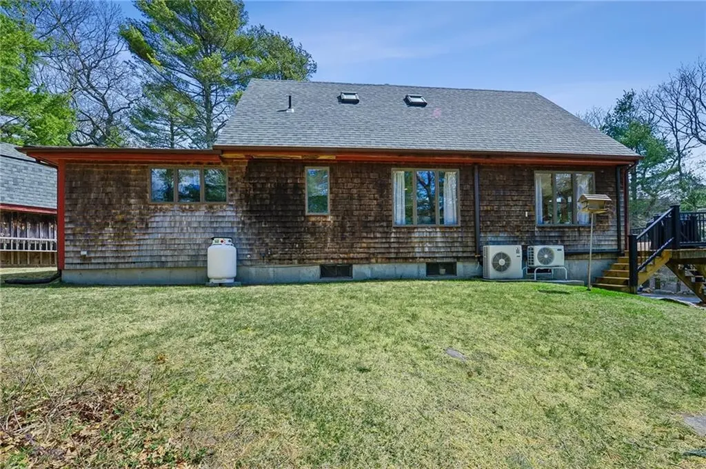 320 Shannock Road South Kingstown RI 02879