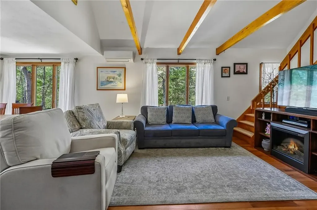 320 Shannock Road South Kingstown RI 02879
