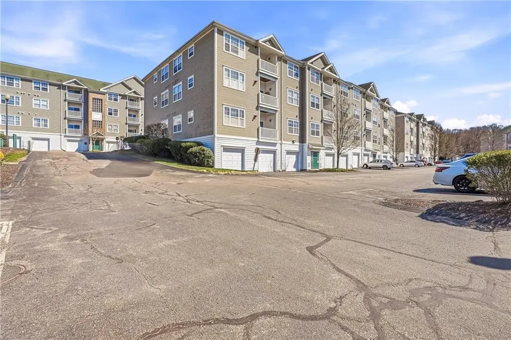 92 Mill Street Woonsocket RI 02895