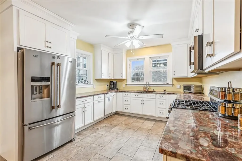 300 Farmington Avenue Cranston RI 02920