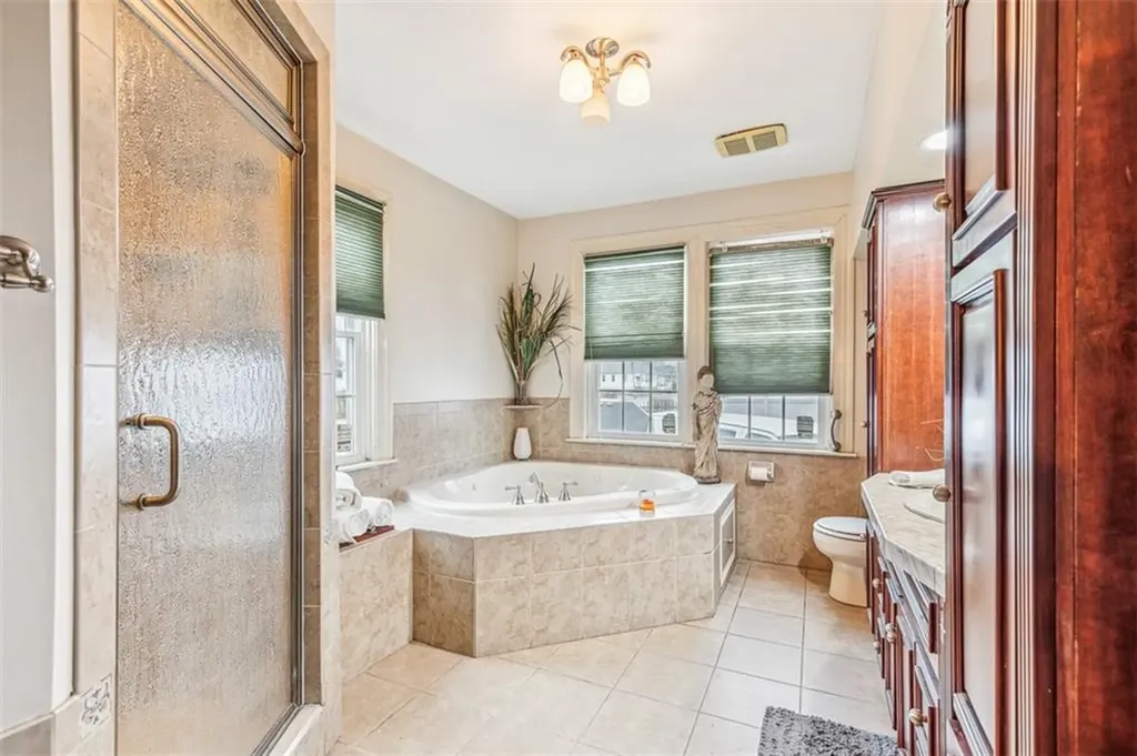 300 Farmington Avenue Cranston RI 02920