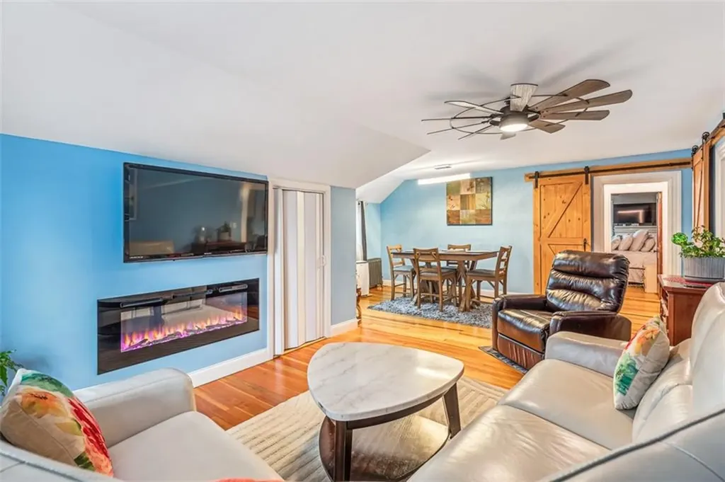 300 Farmington Avenue Cranston RI 02920