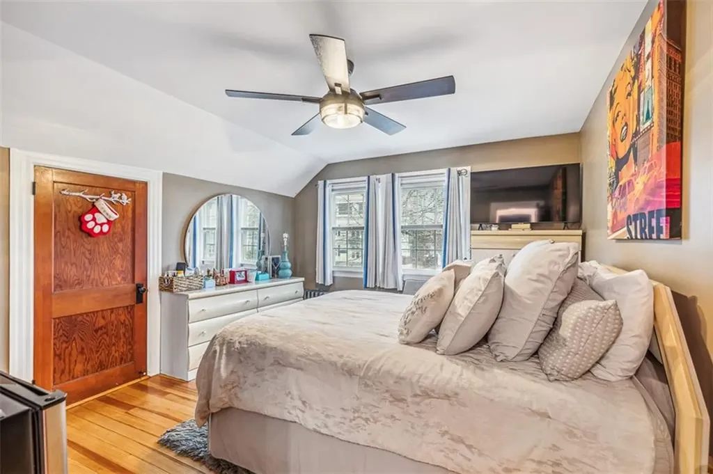300 Farmington Avenue Cranston RI 02920