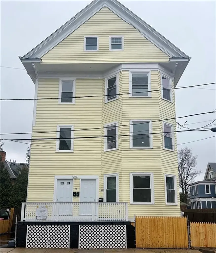 98 100 Whitmarsh Street Providence RI 02907