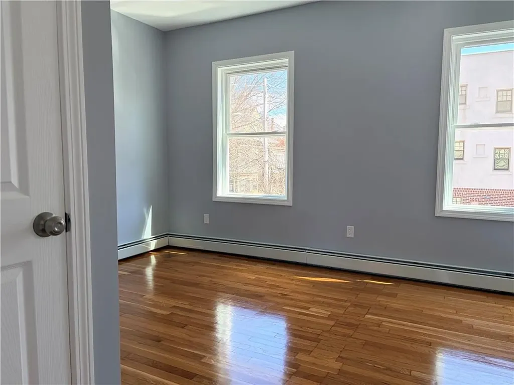 98 100 Whitmarsh Street Providence RI 02907