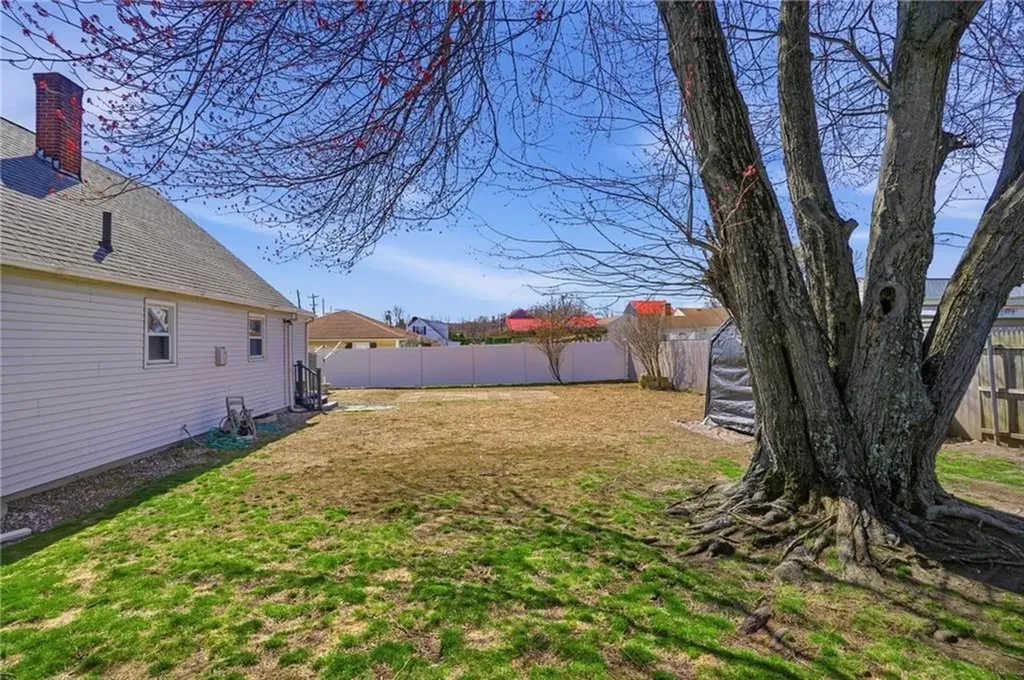 514 Killingly Street Johnston RI 02919