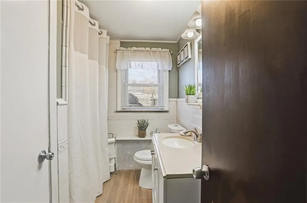 514 Killingly Street Johnston RI 02919