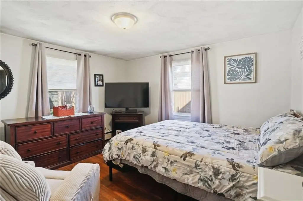 514 Killingly Street Johnston RI 02919