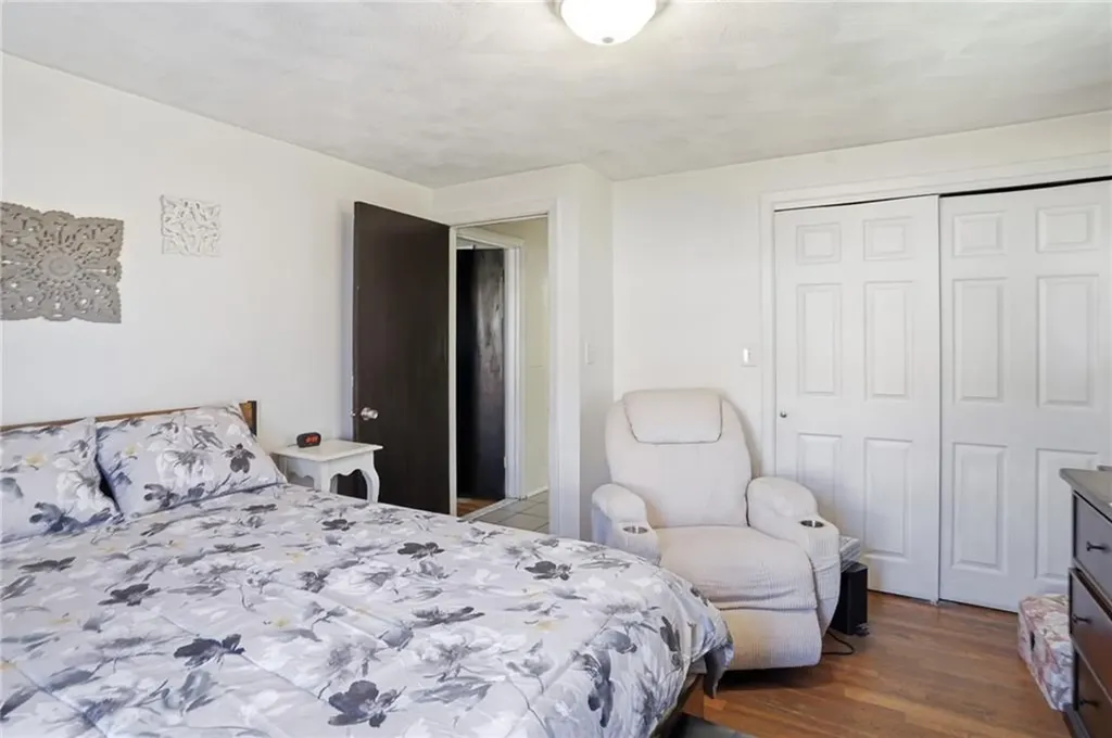 514 Killingly Street Johnston RI 02919