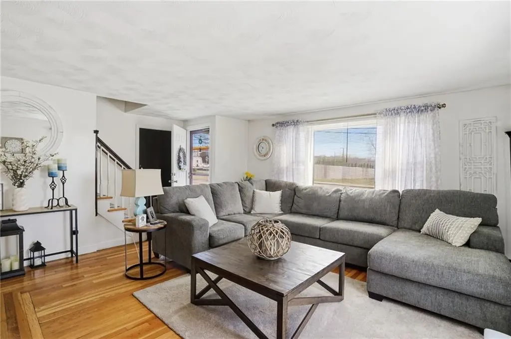 514 Killingly Street Johnston RI 02919