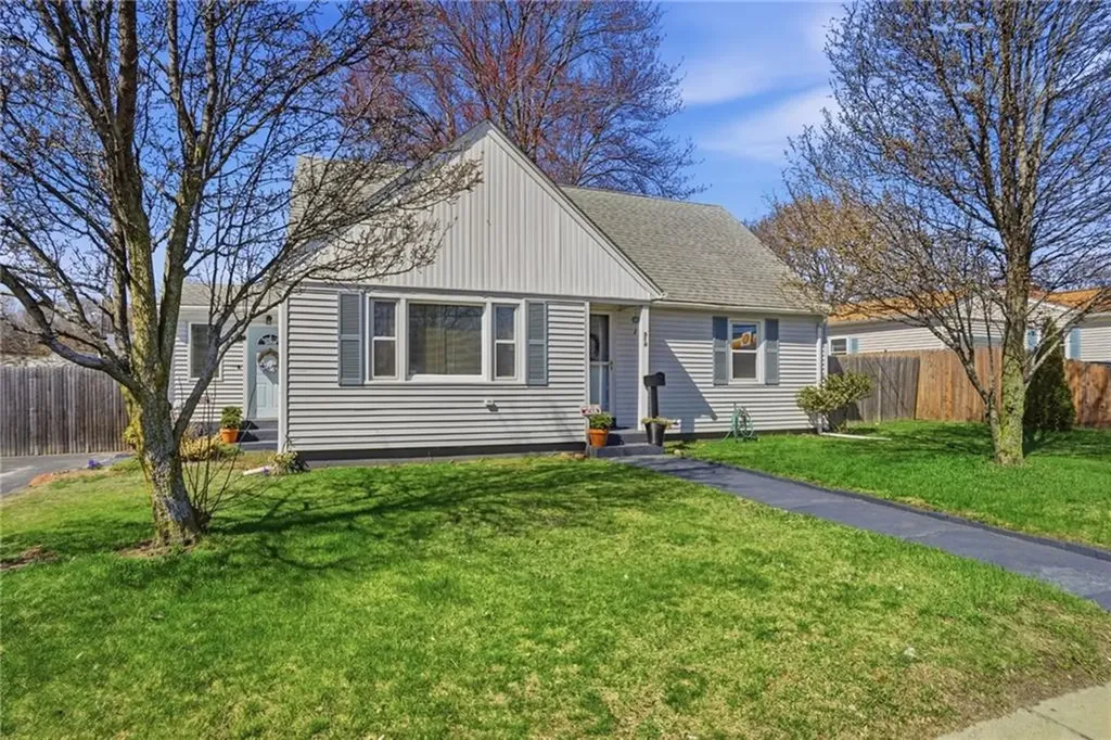 514 Killingly Street Johnston RI 02919
