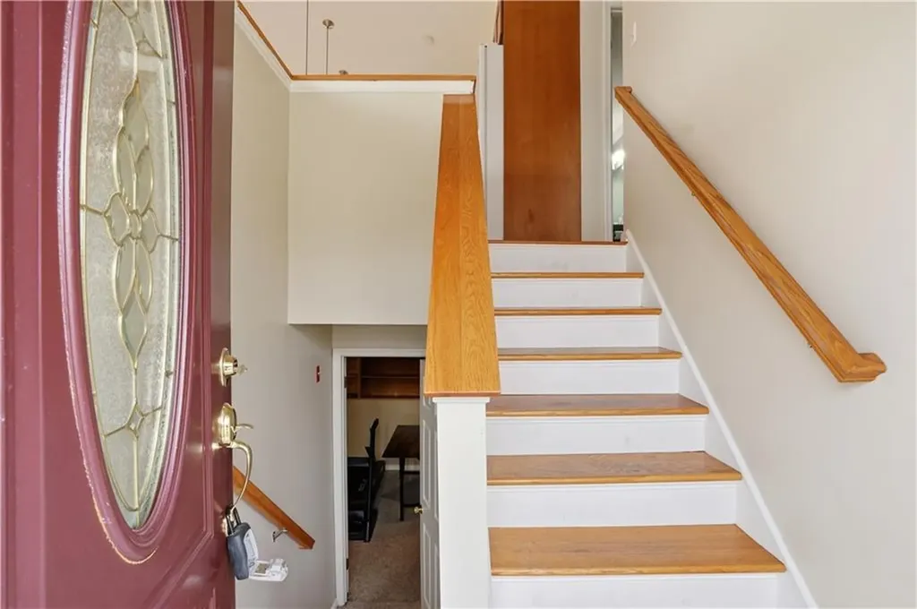 77 Valley View Drive Cranston RI 02921