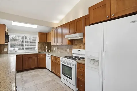 77 Valley View Drive Cranston RI 02921