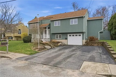 77 Valley View Drive Cranston RI 02921