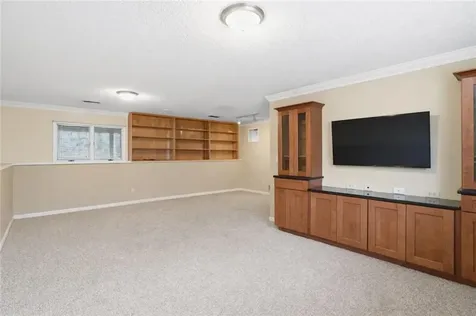 77 Valley View Drive Cranston RI 02921