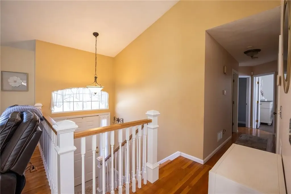 367 Commonwealth Avenue Warwick RI 02886